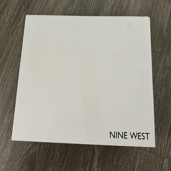 BRAND NEW Western Bootie - Picture 7 of 10